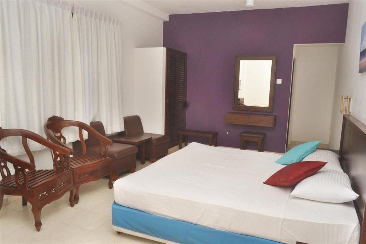 Lavendish Beach Resort Unawatuna Exterior photo